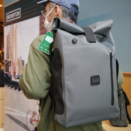 BROMPTON Borough Waterproof Backpack M + Frame Graphite