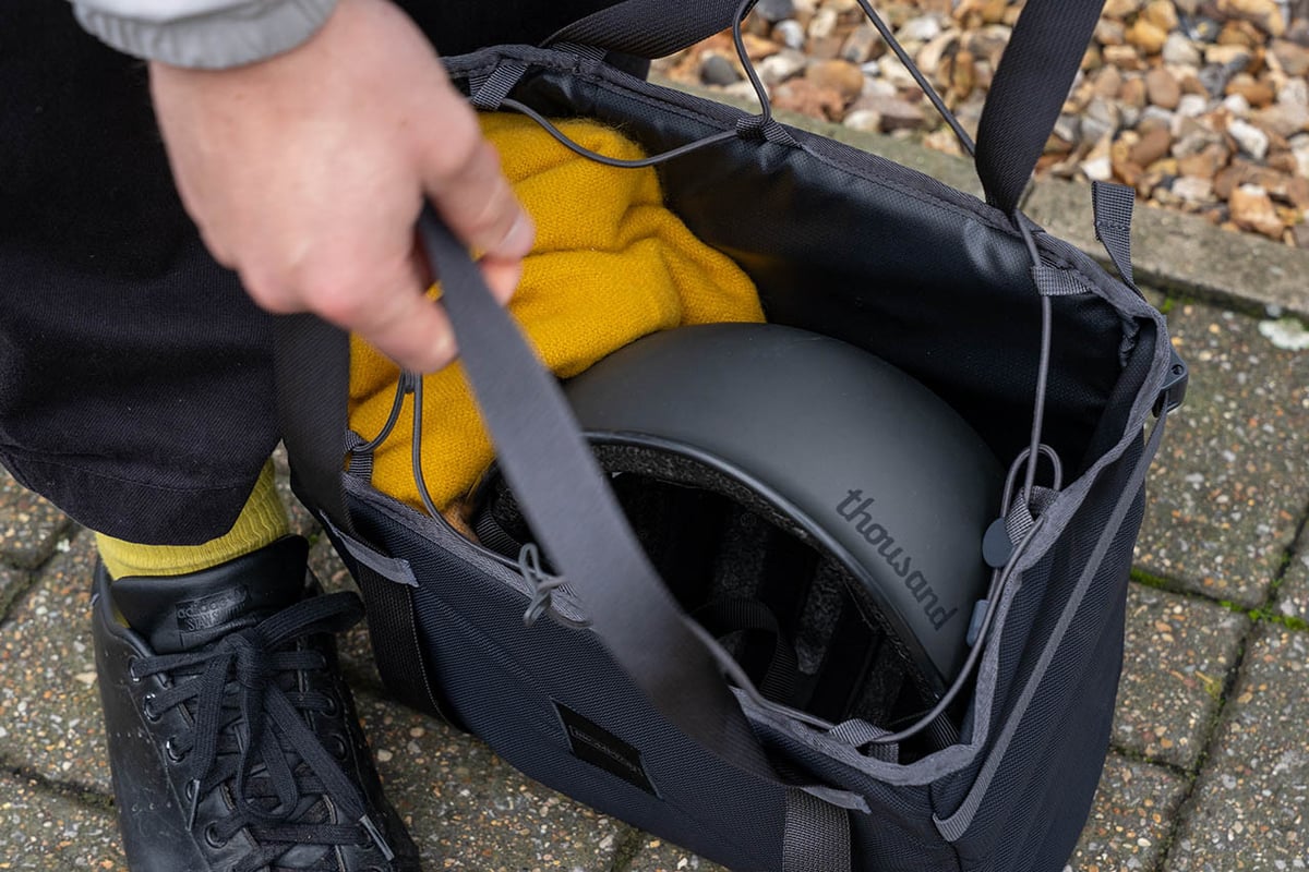 BROMPTON Basket Bag S [Black] | WADACYCLE onli
