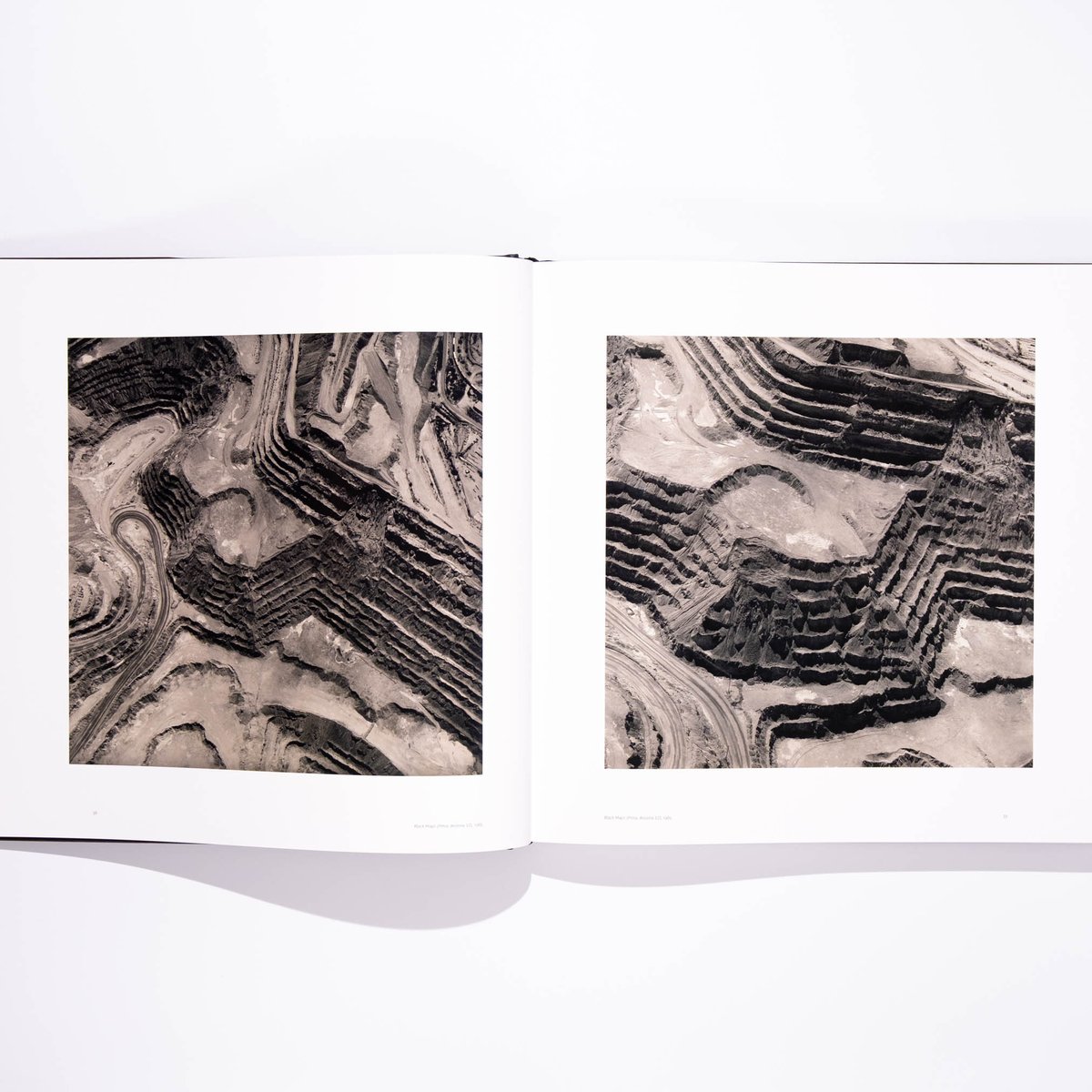 Black Maps - David Maisel | Art Book Iskusstvo