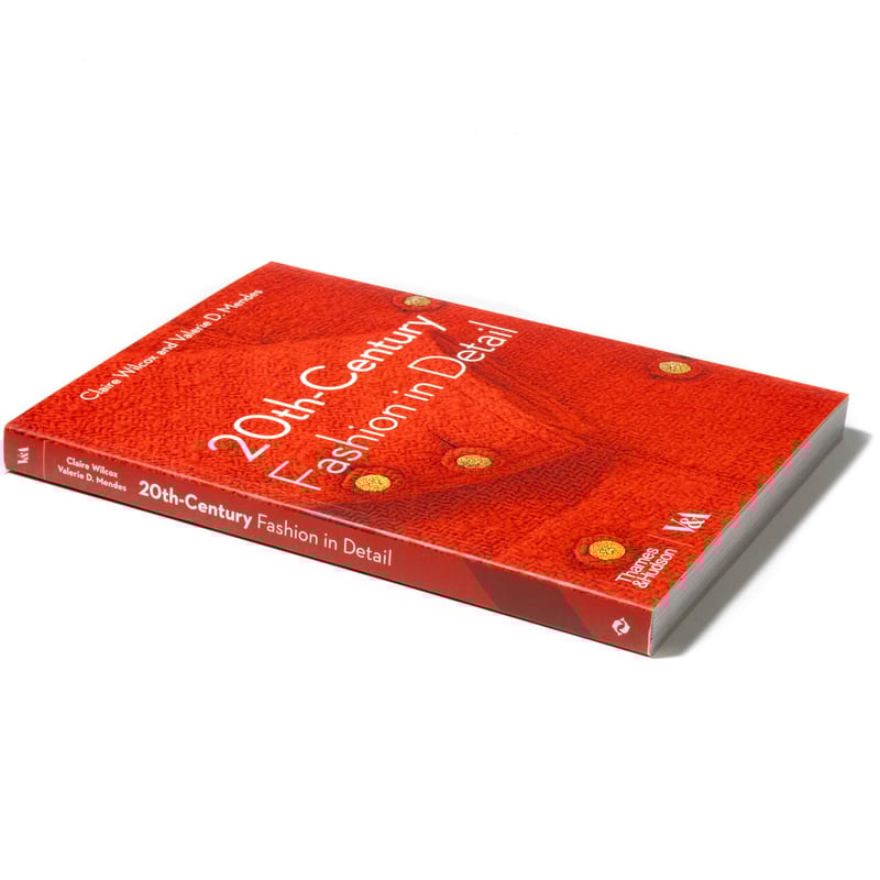 20th-Century Fashion in Detail | Art Book Iskus