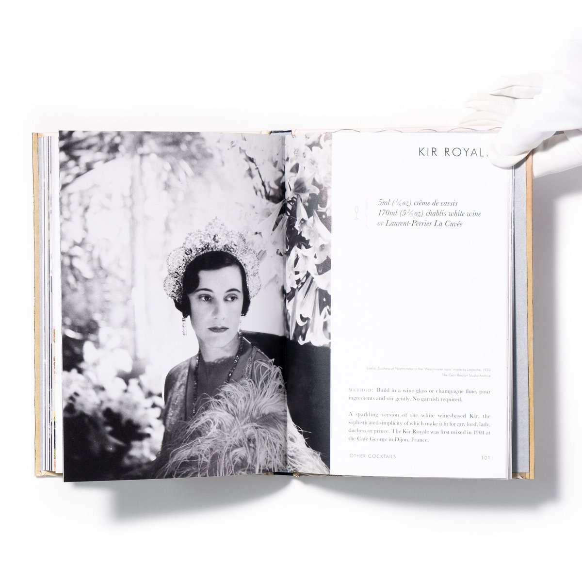 Cecil Beaton's Cocktail Book | Art Book Iskusstvo