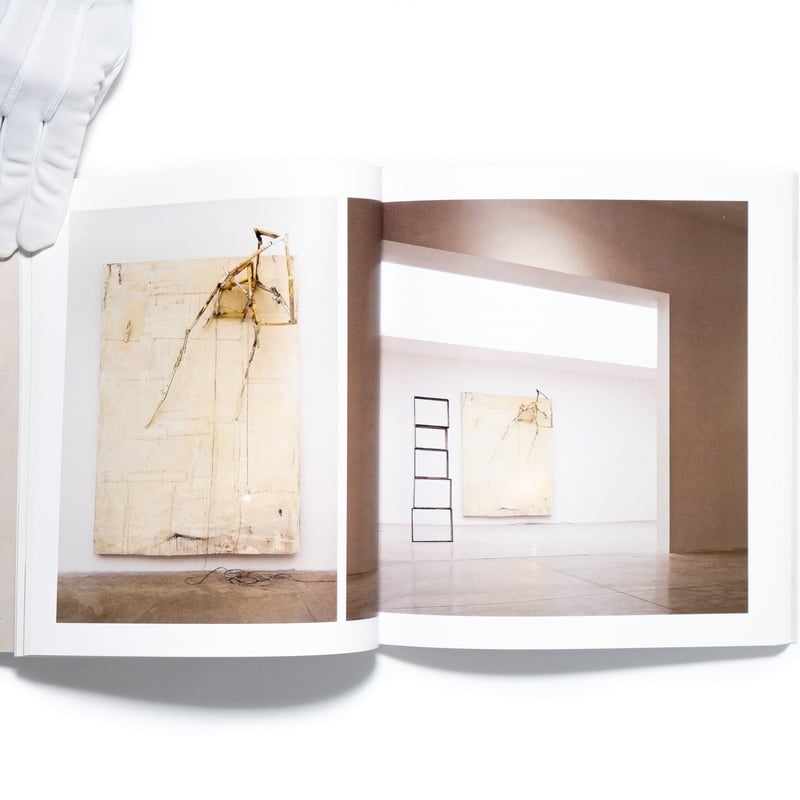 Lawrence Carroll: Ghost House | Art Book Iskusstvo