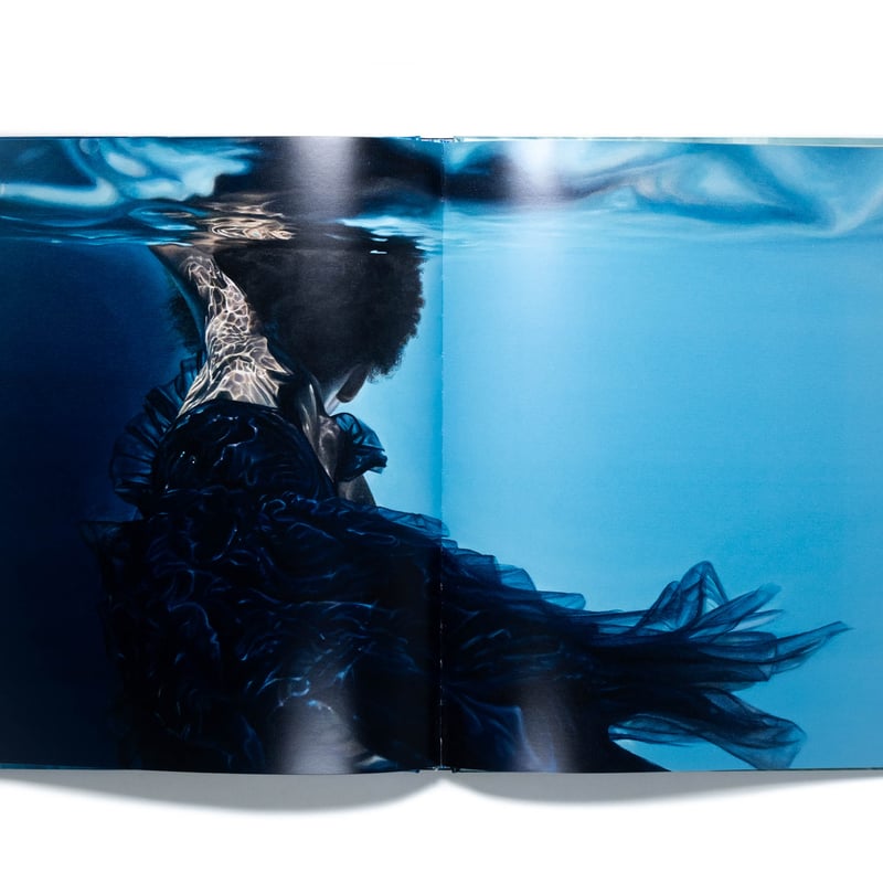 カリダ・ロールズ Away with the Tides Calida Rawles: Away with the Tides | Art Book I