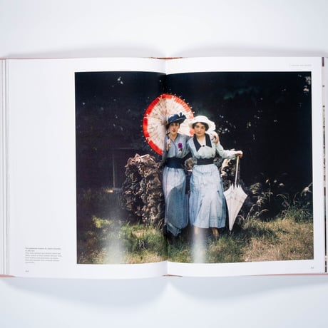 The Colour of Clothes: Fashion and Dress in Autochromes 1907-1930