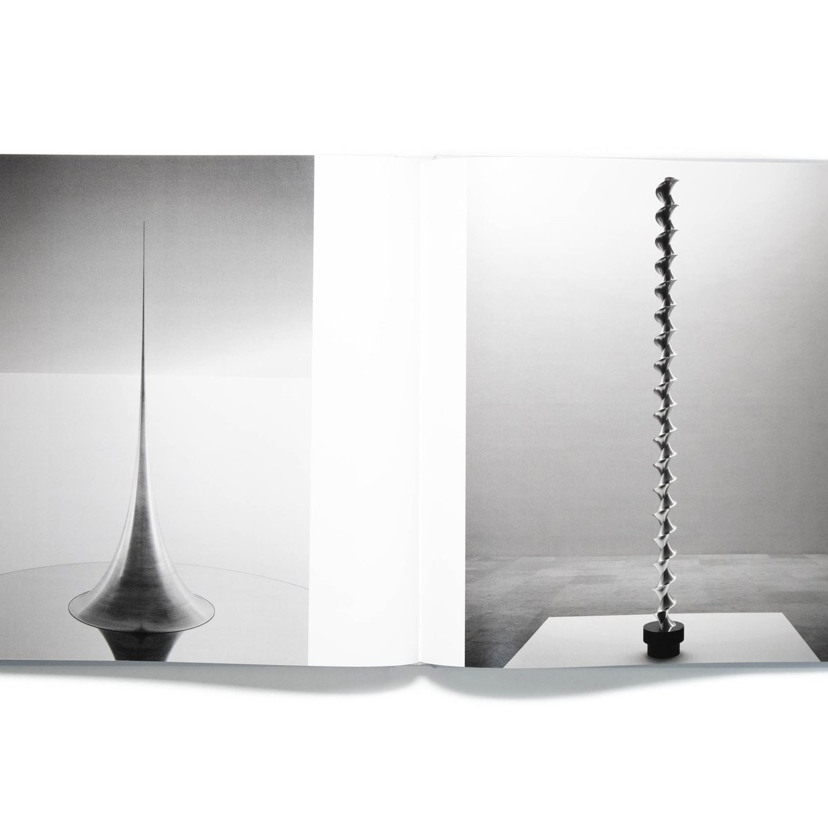 杉本博司　SUGIMOTO HIROSHI Time Machine Amazon.com: Hiroshi Sugimoto: Time Machine: 9783775755320