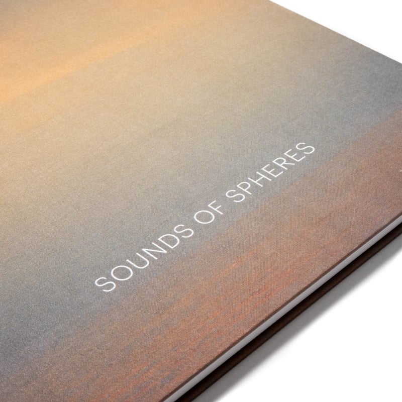 Mat Hennek: Sounds of Spheres | Art Book Iskusstvo