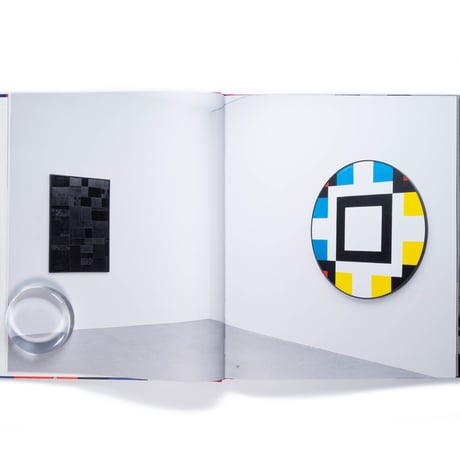 Leon Polk Smith: Going Beyond Space