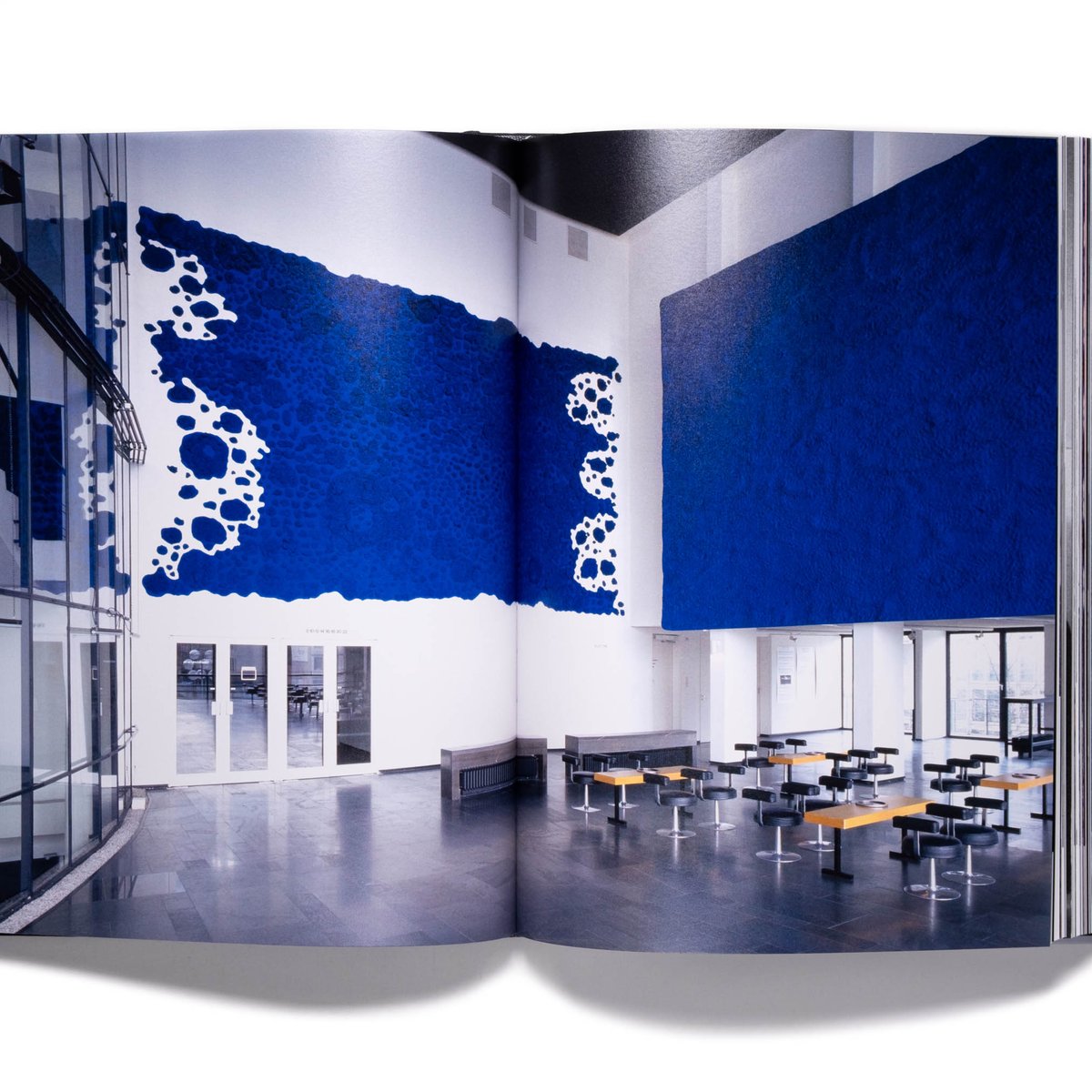 Yves Klein: In/Out Studio | Art Book Iskusstvo