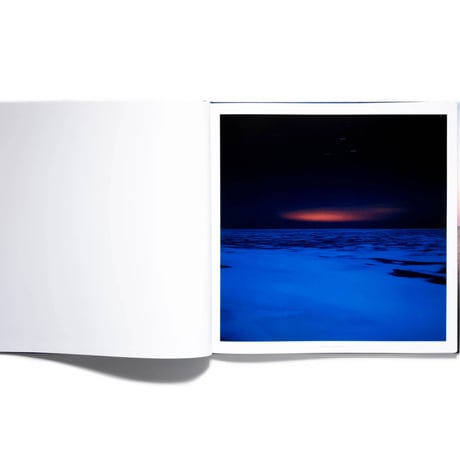 Lucinda Devlin: Lake Pictures