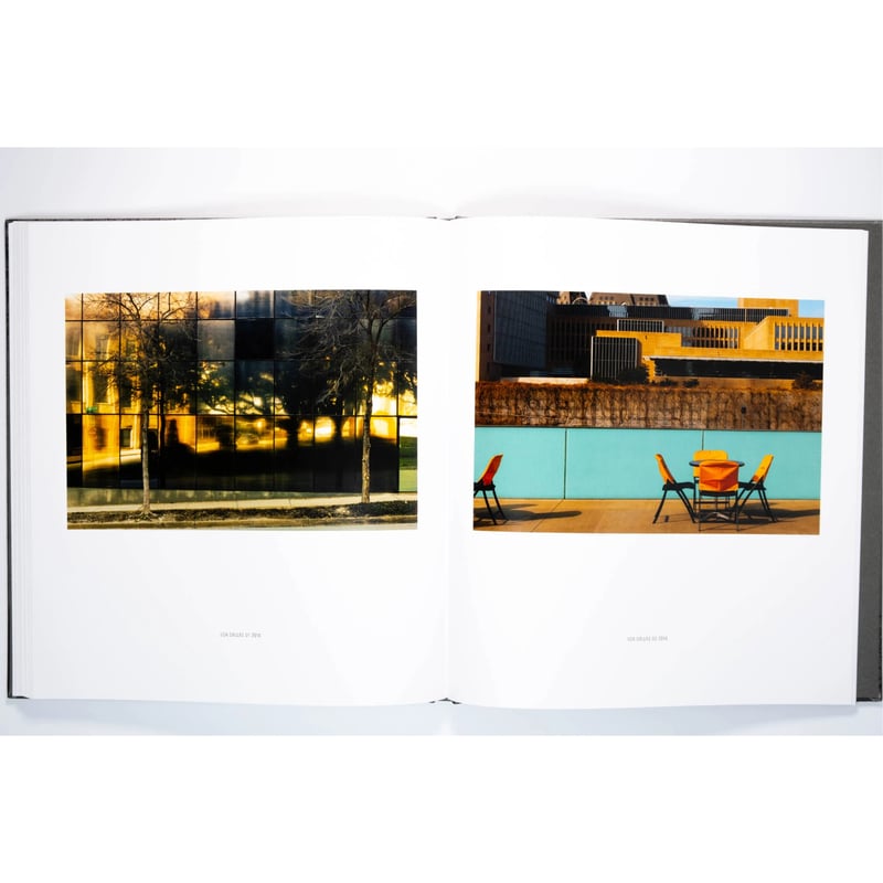 (初版 ) WOODLANDS: MAT HENNEK (洋書) Mat Hennek: Silent Cities | Art Book Iskusstvo