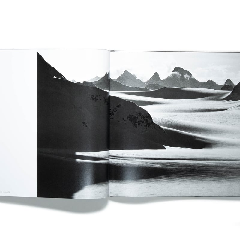 Peter Mathis: Snow | Art Book Iskusstvo