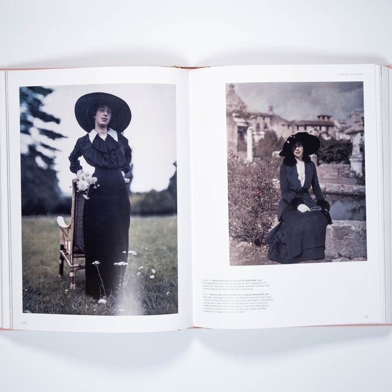 The Colour of Clothes: Fashion and Dress in Aut