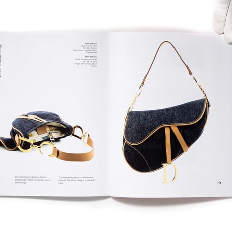 CARRY ME 100 Years of Handbags