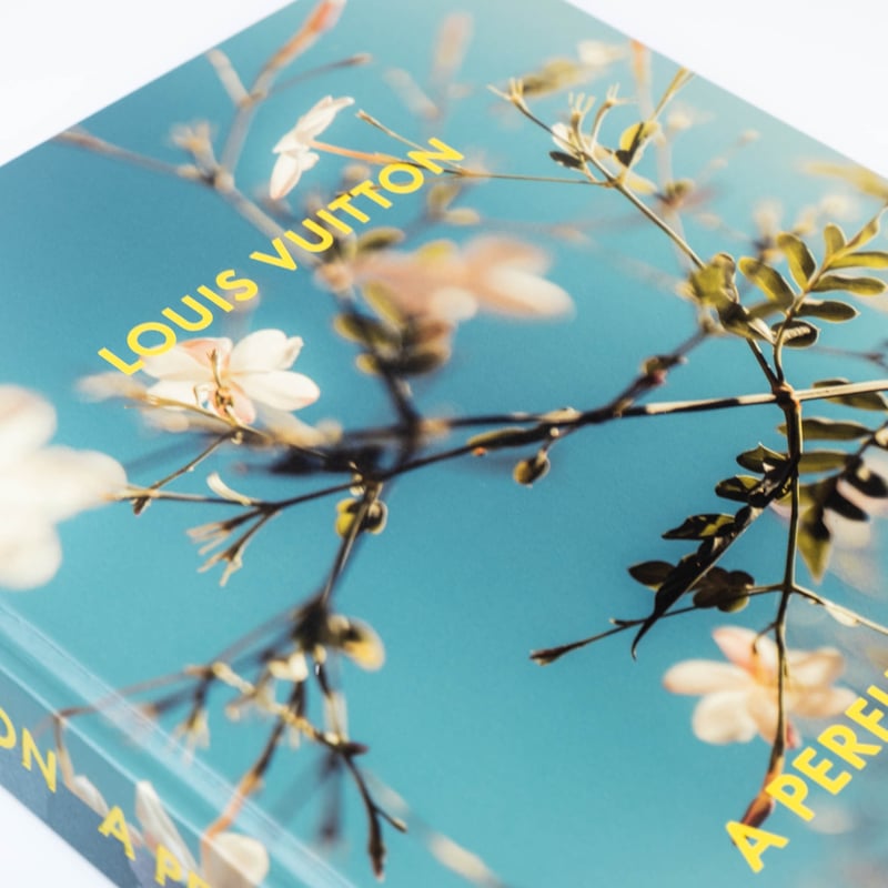 ☆LOUIS VUITTON☆パトリモアンヌ☆アーカイブ☆写真集☆本【送料込み】 Louis Vuitton: A Perfume Atlas | Art Book Iskus
