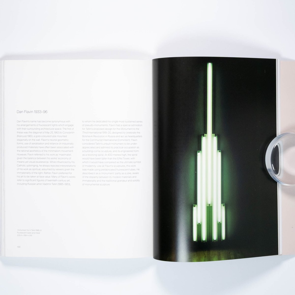 Light | Art Book Iskusstvo
