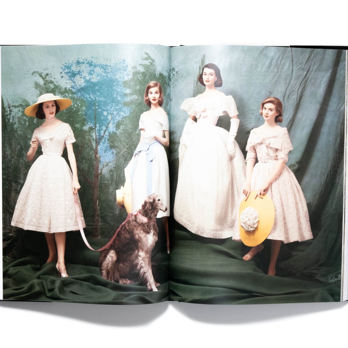 Dior Glamour: 1952-1962 | Art Book Iskusstvo Dior Glamour: 1952-1962 | Art Book Iskusstvo