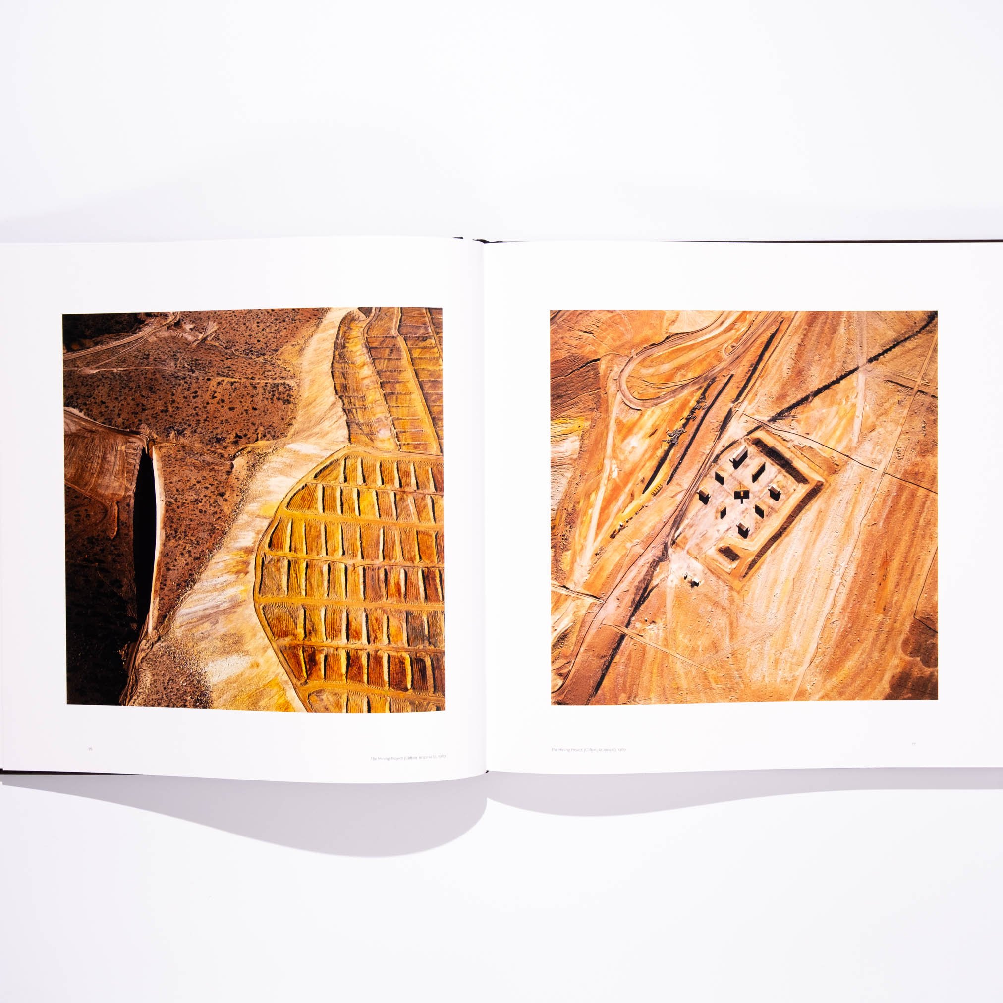 Black Maps - David Maisel | Art Book Iskusstvo