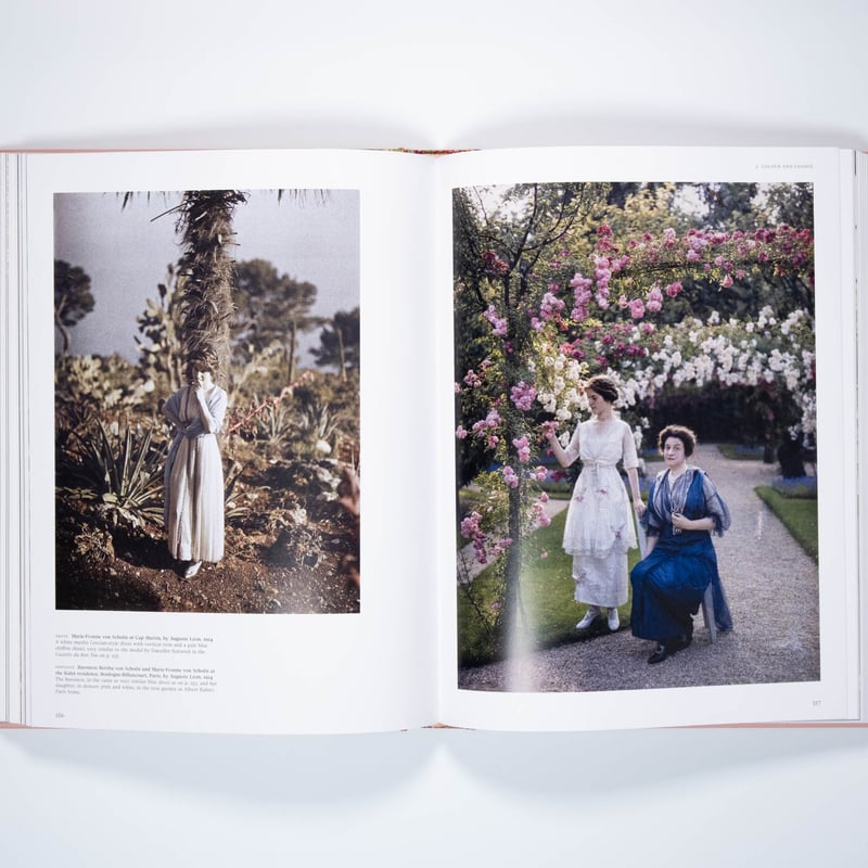 The Colour of Clothes: Fashion and Dress in Aut