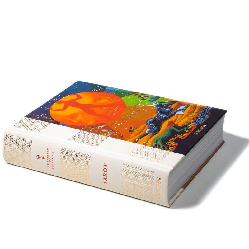 Tarot. The Library of Esoterica | Art Book Isku