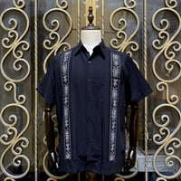 【ご注文日より１年以内にお届け】【受注生産】【半袖】【 ESG-32S-BS 】【 S/S GUAYABERA】【BLACK x SILVER】 【黒 x 銀】