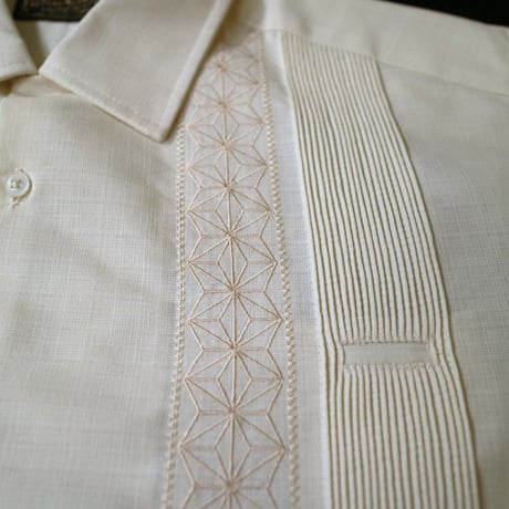 【2027年7月31日までにお届け】【受注生産】【 長袖 】【 ESGS-04L-OF 】【 L/S GUAYABERA 】【 REJILLADA ASA 】【 麻の葉柄 】【 OFF WHITE 】