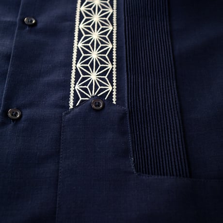 【2027年7月31日までにお届け】【受注生産】【長袖】【 ESGS-04L-NS 】【 L/S GUAYABERA 】【 REJILLADA ASA 】【 麻の葉柄 】【 NAVYxSILVER 】
