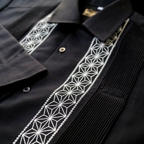 【2027年7月31日までにお届け】【受注生産】【長袖】【 ESGS-04L-BS 】【 L/S GUAYABERA 】【 REJILLADA ASA 】【 麻の葉柄 】【BLACKxSILVER】