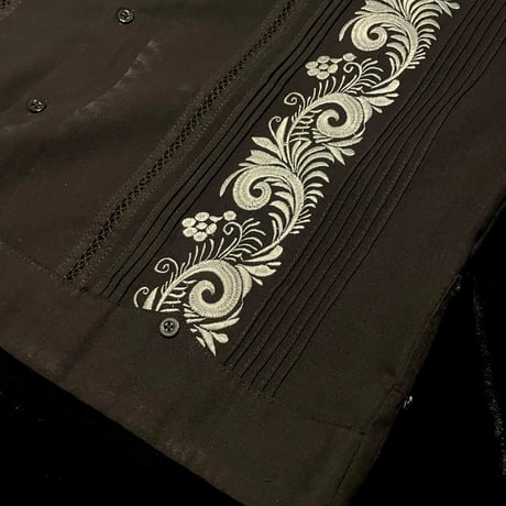 【ご注文日より１年以内にお届け】【受注生産】【半袖】【ESG-30S-BS】【 S/S GUAYAMISA 】【BLACKxSILVER】【 黒x銀】