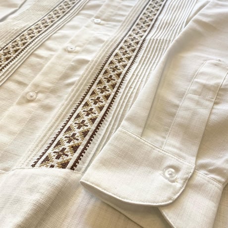 【長袖】【ESG-109L-WBR】【GUAYABERAS COLLI】【 L/S GUAYABERA】【WHITE x BROWN 】