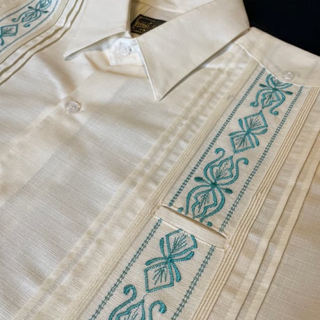 【長袖】【 ESG-32L-OFJA 】【 L/S GUAYAMISA 】【OFF WHITExJADE】 【オフホワイトx翡翠】