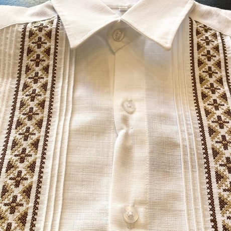 【長袖】【ESG-109L-WBR】【GUAYABERAS COLLI】【 L/S GUAYABERA】【WHITE x BROWN 】