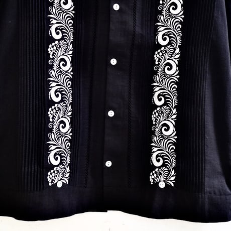 【お取り寄せ商品】【長袖】【袖刺繍】【IMP-101L-BS】【 L/S GUAYABERA】【 BLACK x SILVER 】【 黒 x 銀 】