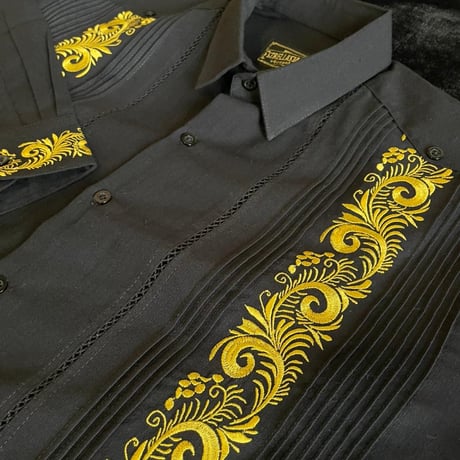 Estrella Standard Guayabera