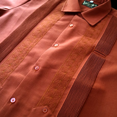 【2027年7月31日までにお届け】【受注生産】【長袖】【 ESGS-04L-OR 】【 L/S GUAYABERA 】【 REJILLADA ASA 】【 麻の葉柄 】【 ORANGE  】