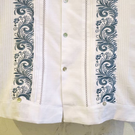 【お取り寄せ商品】【長袖】【袖刺繍】【IMP-101L-WBL】【 L/S GUAYABERA】【WHITE x BLUE 】【 白 x 青 】
