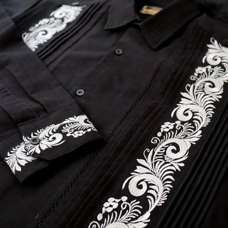 【11月〜12月納期】【受注生産】【長袖】【袖刺繍】【ESG-30L-BS】【 L/S GUAYAMISA】【 BLACK x SILVER 】【 黒 x 銀 】