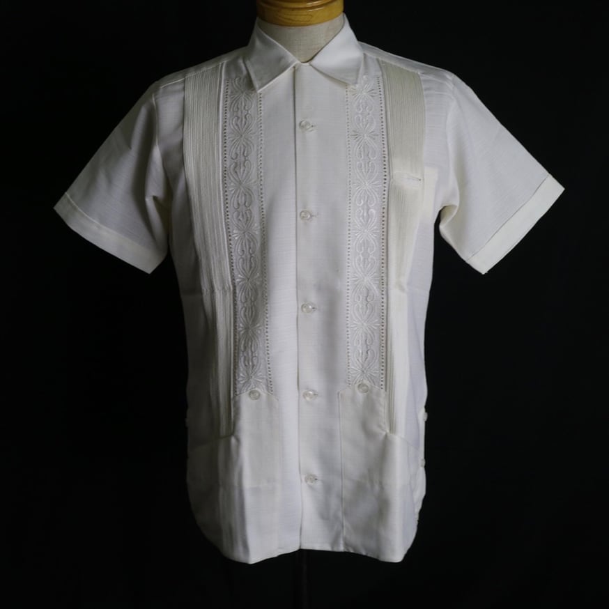 【GUAYABERA／グァジャベーラ シャツ】 ブランド：ESTRELLASTANDARD グァジャベーラとは？キューバシャツとは？ | Estrella Standard Guayabera