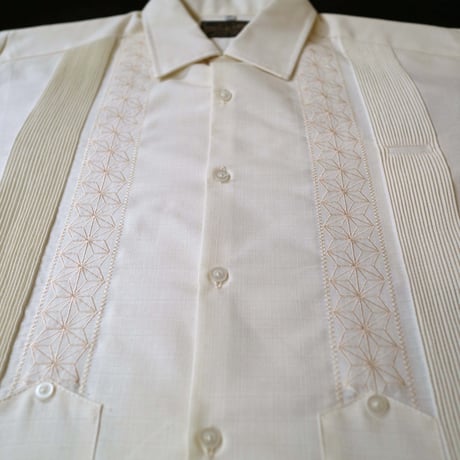 【2027年7月31日までにお届け】【受注生産】【 長袖 】【 ESGS-04L-OF 】【 L/S GUAYABERA 】【 REJILLADA ASA 】【 麻の葉柄 】【 OFF WHITE 】