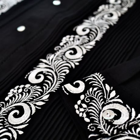【お取り寄せ商品】【長袖】【袖刺繍】【IMP-101L-BS】【 L/S GUAYABERA】【 BLACK x SILVER 】【 黒 x 銀 】