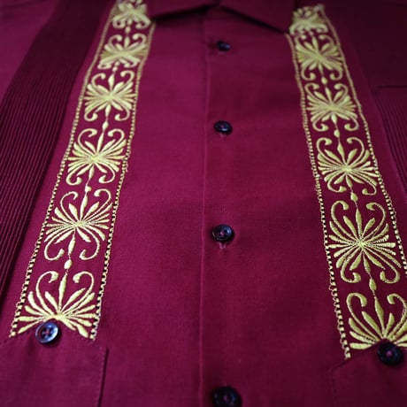 【2027年7月31日までにお届け】【受注生産】【半袖】【 ESG-01S-BUG 】【 S/S GUAYABERA 】【 REJILLADA 】【 BURGUNDY x GOLD 】