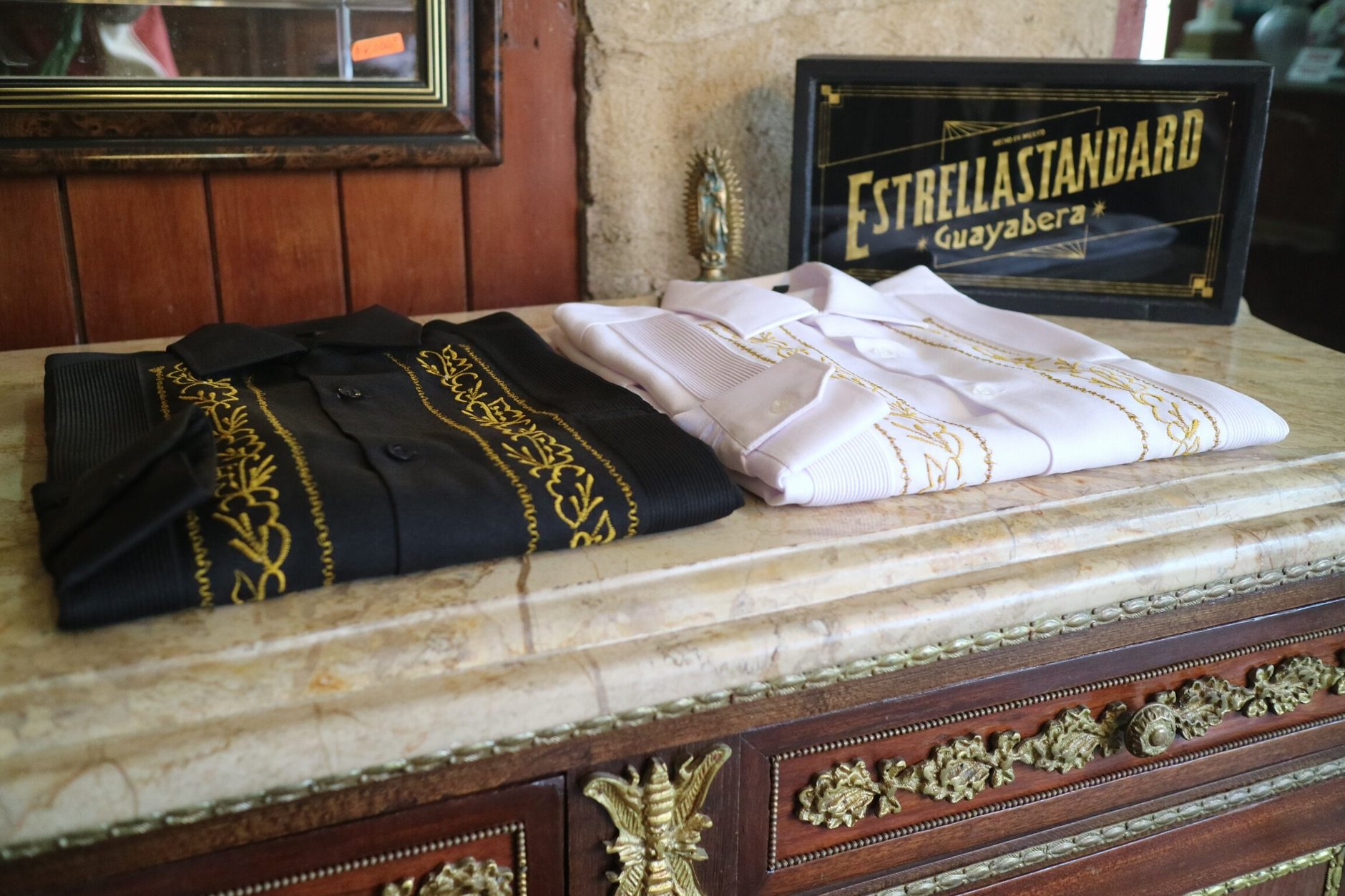 Estrella Standard Guayabera