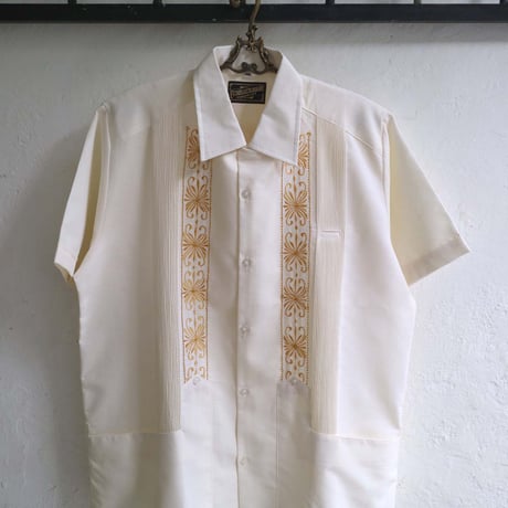 【2027年7月31日までにお届け】【受注生産】【半袖】【 ESG-01S-OFG 】【 S/S GUAYABERA 】【 REJILLADA 】【 OFF WHITE x GOLD 】