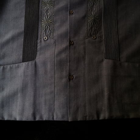 【2027年7月31日までにお届け】【受注生産】【 半袖 】【 ESG-01S-B 】【 S/S GUAYABERA 】【 REJILLADA 】【 BLACK 】【 黒 】