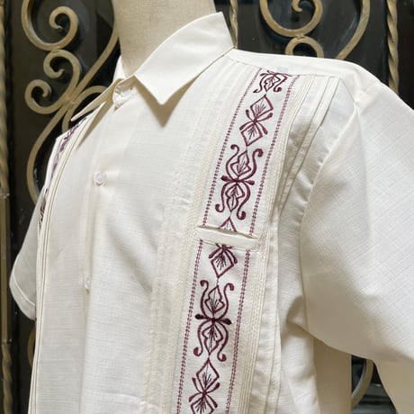 【半袖】【 ESG-32S-OFBU 】【S/S GUAYAMISA】【OFF WHITE x BURGUNDY】 【オフホワイト x 臙脂色】