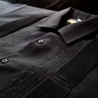 【2027年7月31日までにお届け】【受注生産】【半袖】【 ESGS-04S-B 】【 S/S GUAYABERA 】【 REJILLADA ASA 】【 麻の葉柄 】【 BLACK 】【黒】