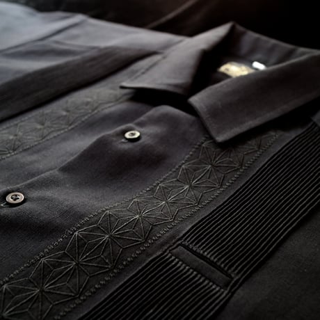 【2027年7月31日までにお届け】【受注生産】【半袖】【 ESGS-04S-B 】【 S/S GUAYABERA 】【 REJILLADA ASA 】【 麻の葉柄 】【 BLACK 】【黒】