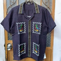 【半袖】【IMP-QTZ-SS06-BUM】【GUATEMALA】【 S/S QUETZAL SHIRTS】【 BURGUNDYxMULTI COLOR 】【臙脂色xマルチカラー】