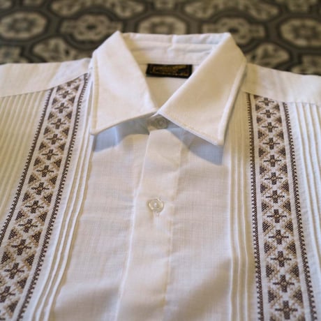 【お取り寄せ商品】【長袖】【ESG-109L-WBR】【CRUZ】【 GUAYAMISA】【 L/S GUAYABERA】【WHITExBROWN】