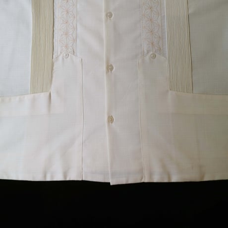 【2027年7月31日までにお届け】【受注生産】【 長袖 】【 ESGS-04L-OF 】【 L/S GUAYABERA 】【 REJILLADA ASA 】【 麻の葉柄 】【 OFF WHITE 】