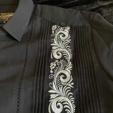 【9月】【予約商品】【長袖】【袖刺繍】【ESG-T30L-BS】【 L/S GUAYAMISA 】【 BLACK x SILVER 】【 黒 x 銀 】